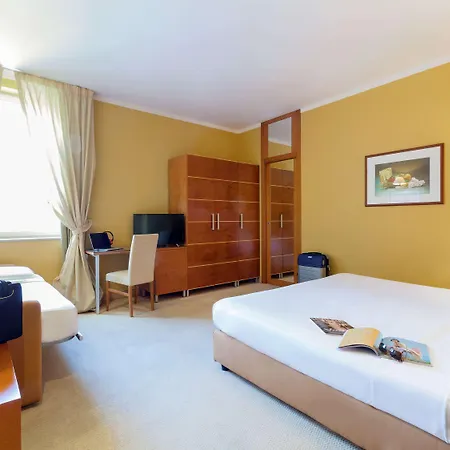 Ibis Styles Bari Джовинаццо