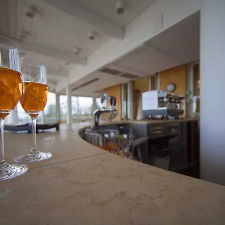 Ibis Styles Bari Ξενοδοχείο Giovinazzo
