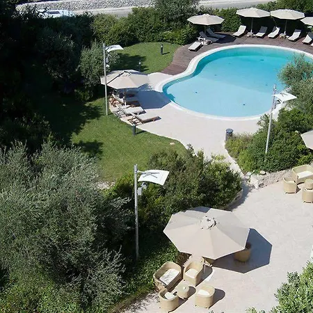 Отель Ibis Styles Bari Джовинаццо