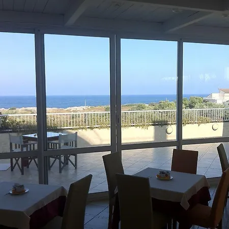Ibis Styles Bari Отель