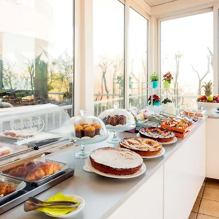 Ibis Styles Bari Hotel 4*