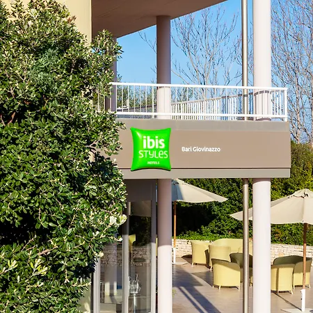 Hotel Ibis Styles Bari 4*