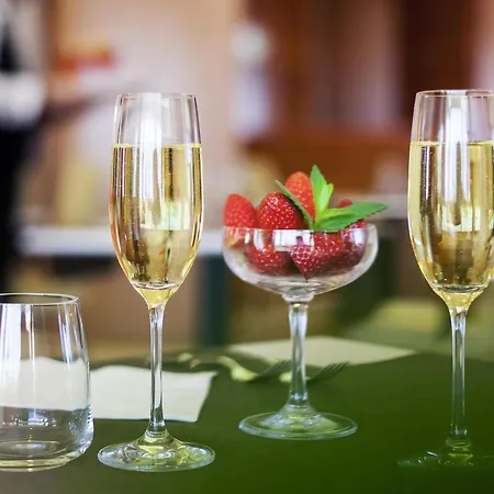 Отель Ibis Styles Bari 4*