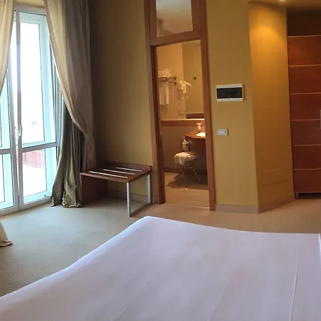 Ibis Styles Bari ホテル ジョヴィナッツォ