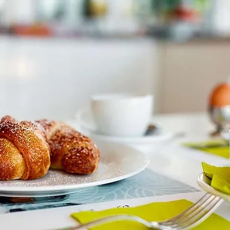 Ibis Styles Bari 4* ジョヴィナッツォ