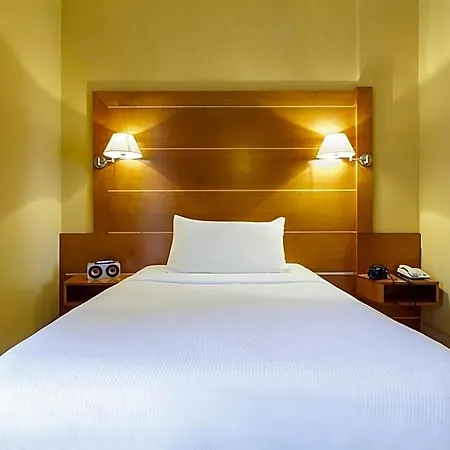 Ibis Styles Bari Ξενοδοχείο Giovinazzo