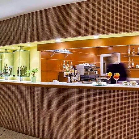 Ξενοδοχείο Ibis Styles Bari 4*
