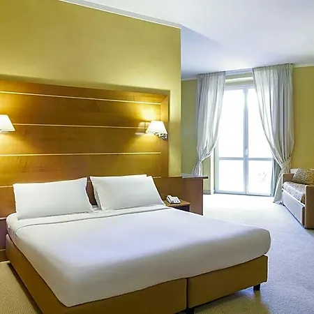 Ibis Styles Bari 4*