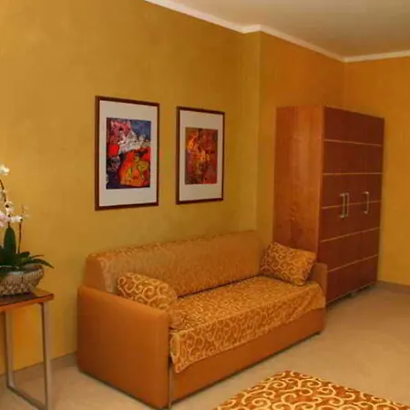 Ibis Styles Bari Отель