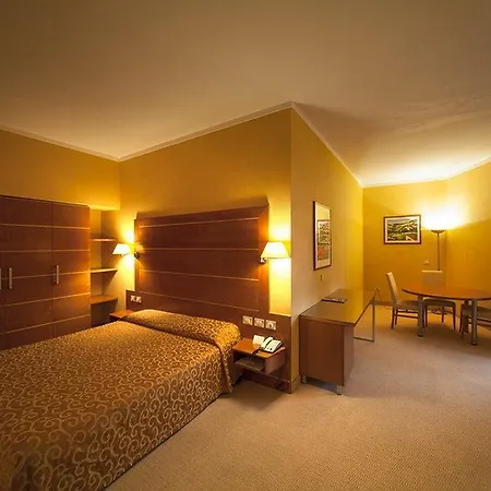 فندق Ibis Styles Bari 4*