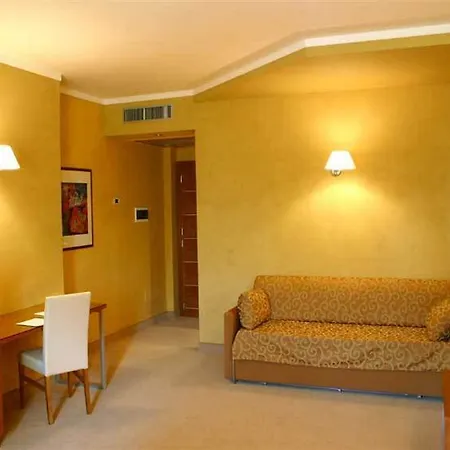 Ibis Styles Bari Отель Джовинаццо