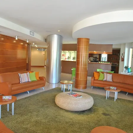 Ibis Styles Bari 4* Джовинаццо