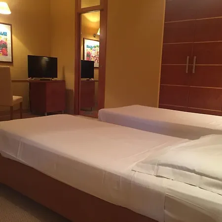 Ibis Styles Bari Джовинаццо