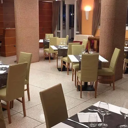 Ibis Styles Bari Hotel 4*
